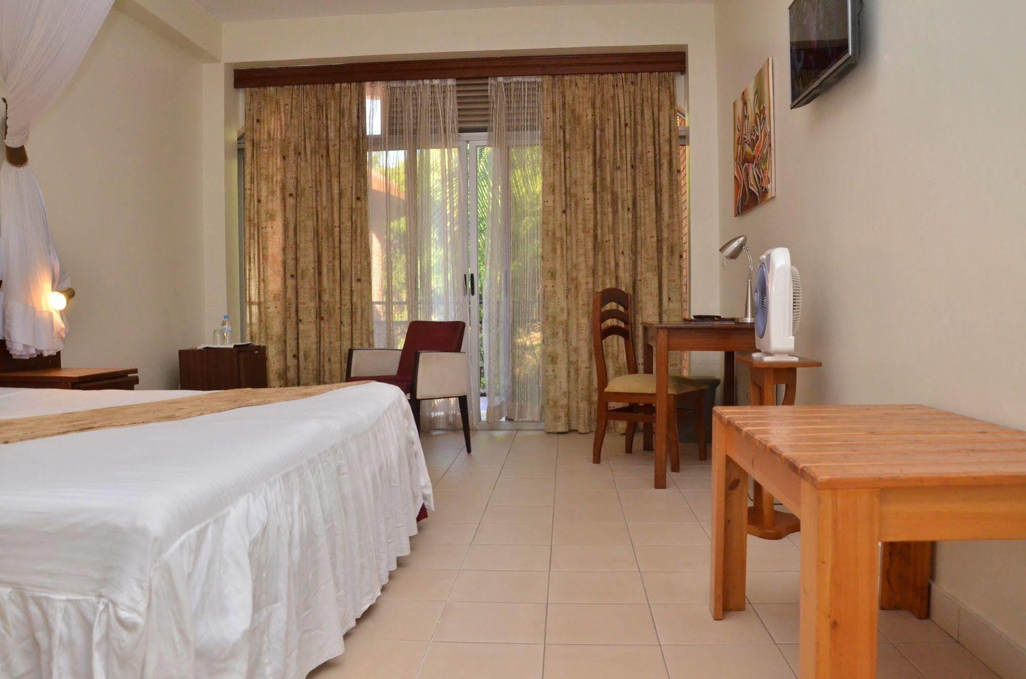 Hotel Chez Lando Kigali Zewnętrze zdjęcie