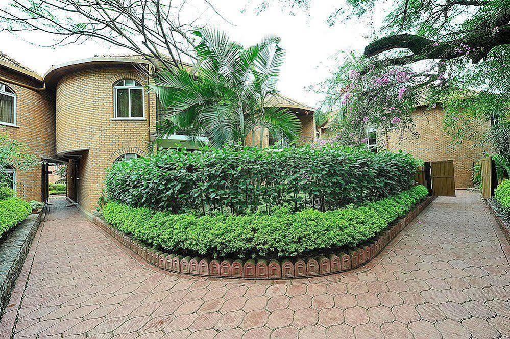 Hotel Chez Lando Kigali Zewnętrze zdjęcie